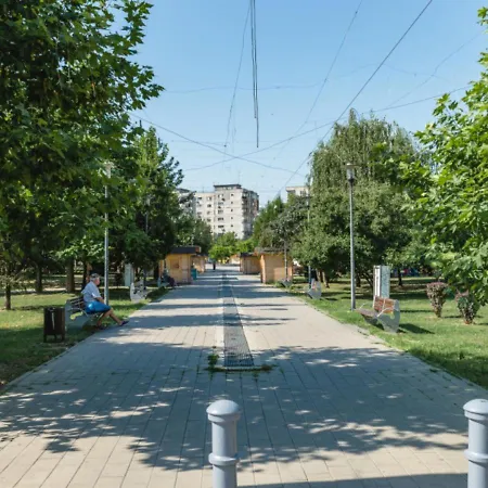 Cozy Parc Sebastian * Boekarest